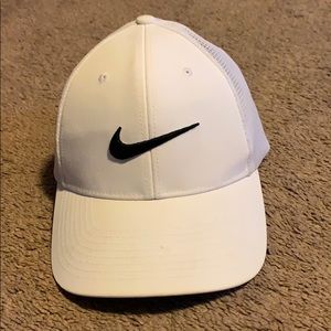 Nike Men’s Golf Hat